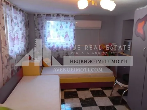 Продава Етаж от къща, гр.Пещера Пазарджик, област, 65820€, 82 м²