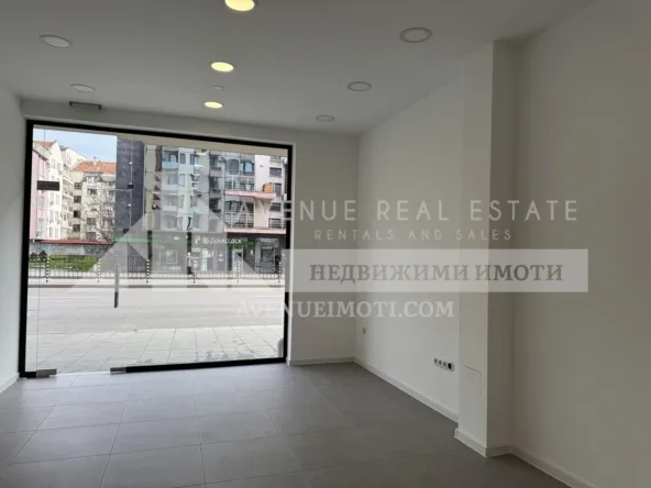 Помещение до Хотел Санкт Петербург, кв. Кършияка, Пловдив, 91 м²