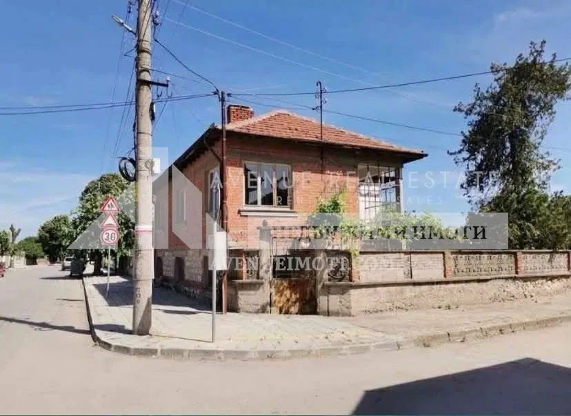 Продава Къща, с.Милево Пловдив, област, 73000€, 200 м²