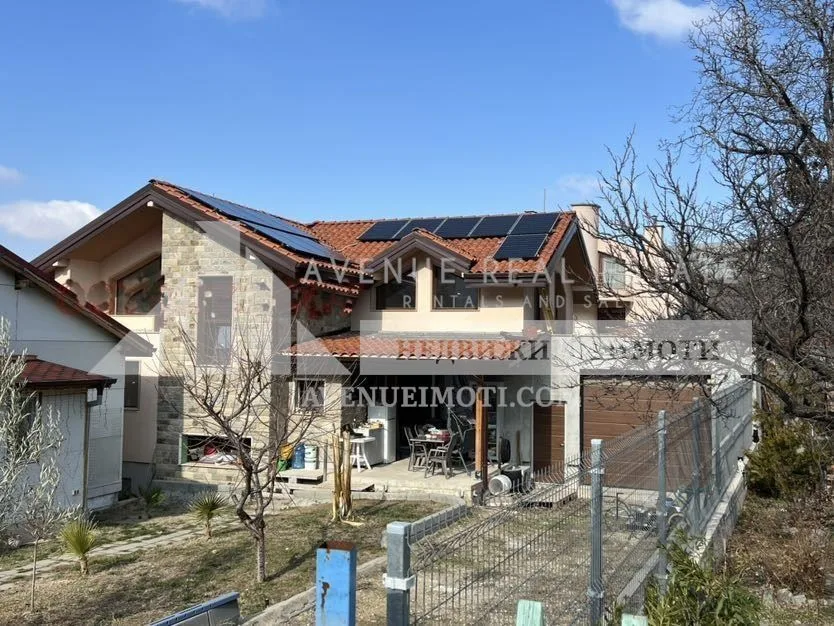 Продава Къща, с.Марково Пловдив, област, 350000€, 334 м²