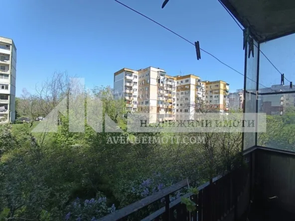 Тристаен апартамен в ж.к. „Тракия“, Пловдив, 69 м²